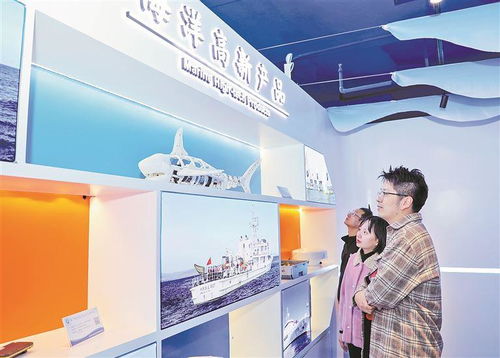 廈門 突出特色優(yōu)勢，以會(huì)議及展覽服務(wù)為引擎，加快建設(shè)海洋強(qiáng)市